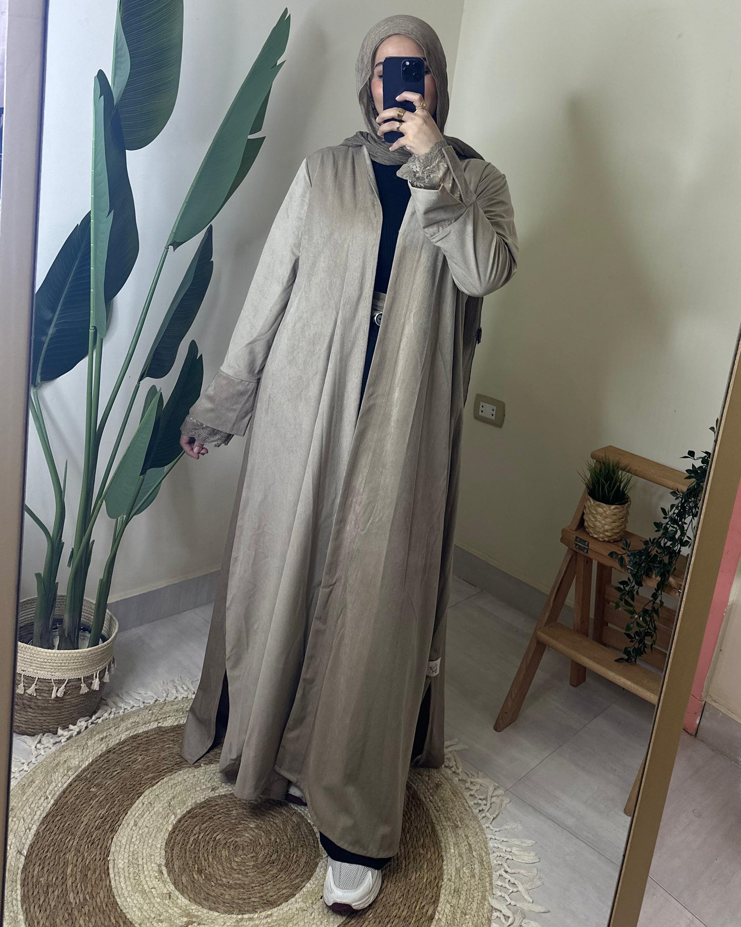 Beige kaftan